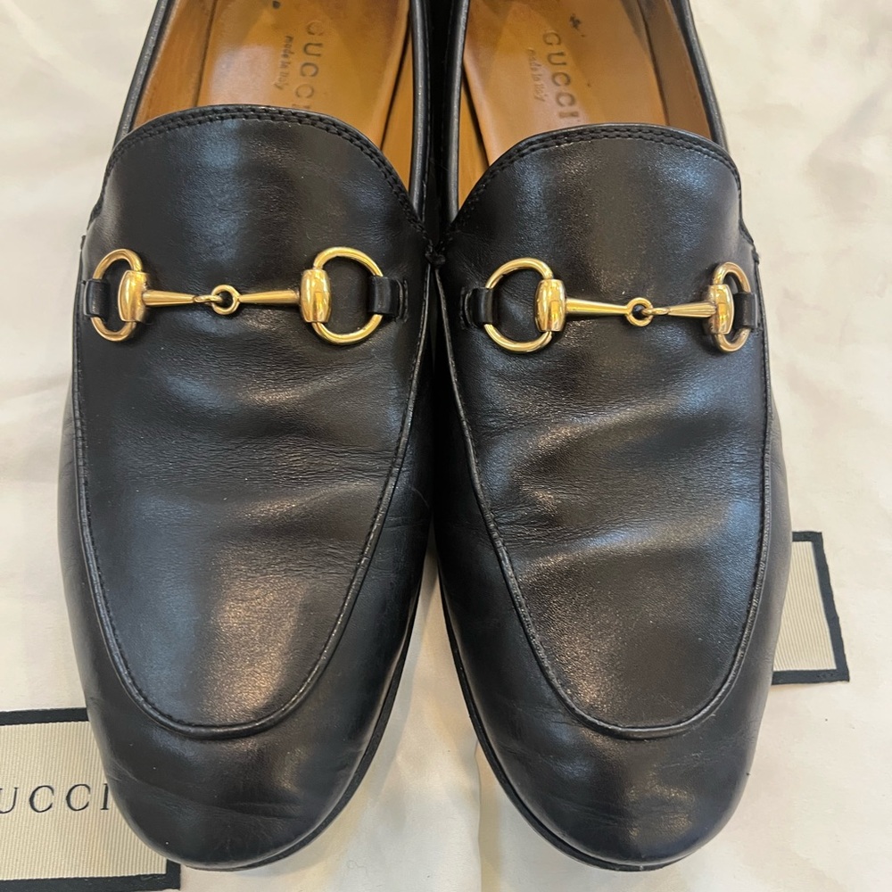 Gucci Jordaan Loafers in Black Leather with Gold Horsebit - Picture 8 of 8